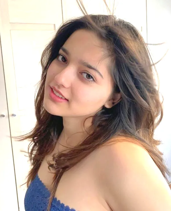 বড়লোকের মেয়েকে চোদার গল্প